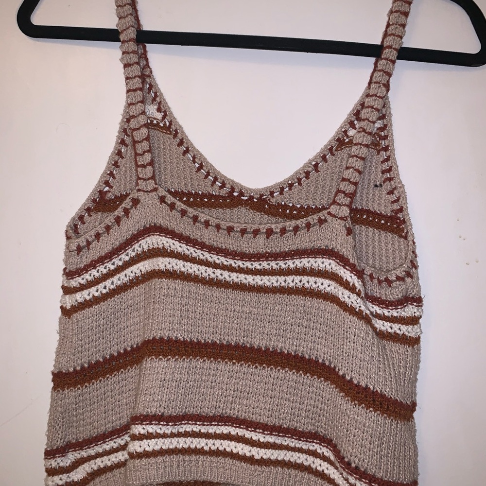 Tan top - Picture 2 of 4